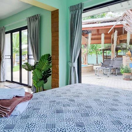 Tina'S Living Paradise - Guesthouses With Private Pool Ban Phe Extérieur photo