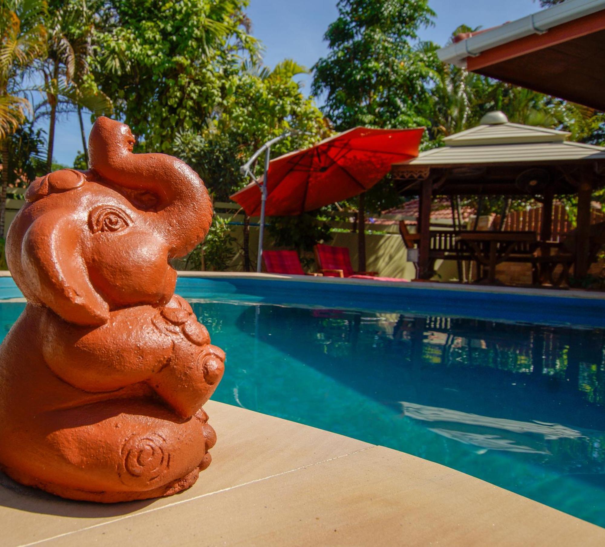 Tina'S Living Paradise - Guesthouses With Private Pool Ban Phe Extérieur photo